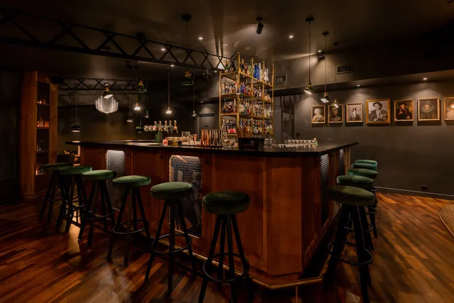 Society - Bar Annecy