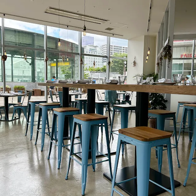 market restaurant & bar