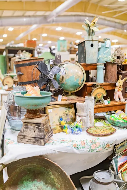 Vintage Market Days of San Antonio