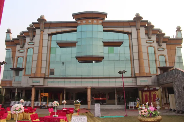 Inder Castle Hotel And Resort