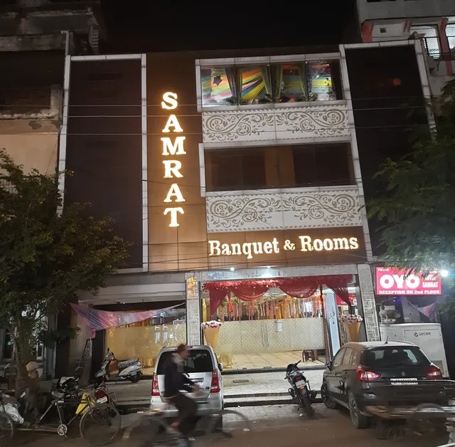 HOTEL SAMRAT