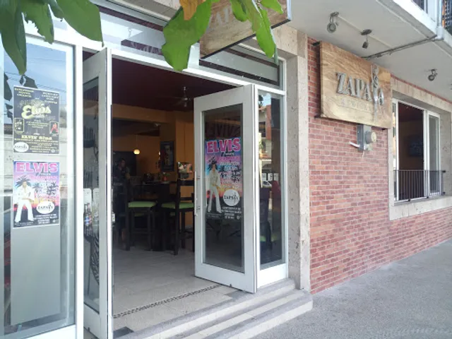Zapata Antojeria y Bar
