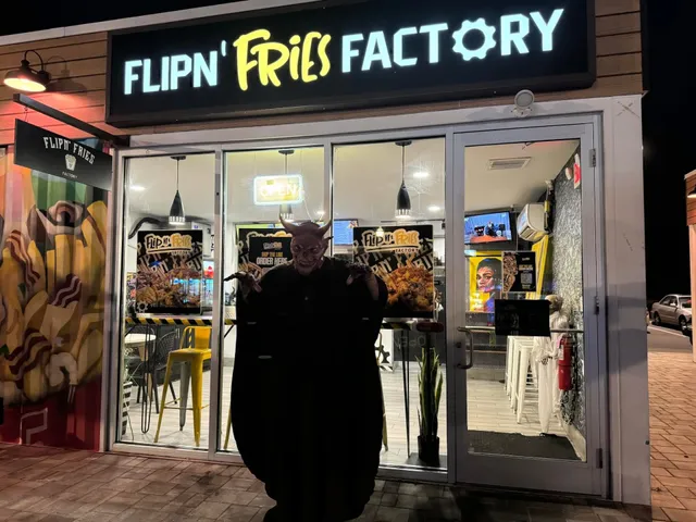 Flipn' Fries Factory