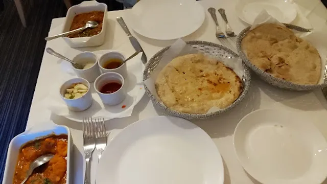 Aroma Indian and Bangladeshi Restaurant and Takeaway