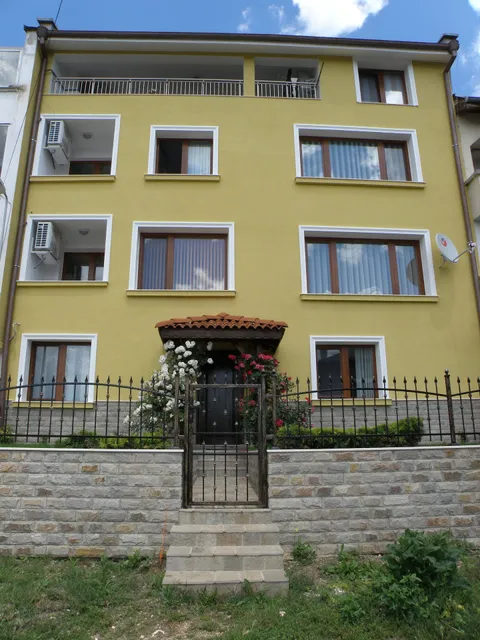 Apartments Kaloyan