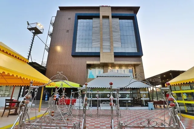 Dev Motel & Banquet Hall