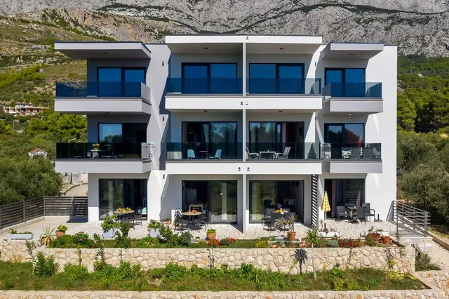 Apartments IKO Tučepi