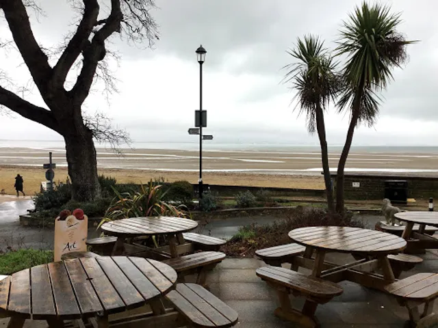 Appley Beach Cafe