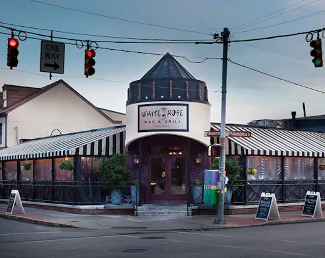 White Rose Bar & Grill