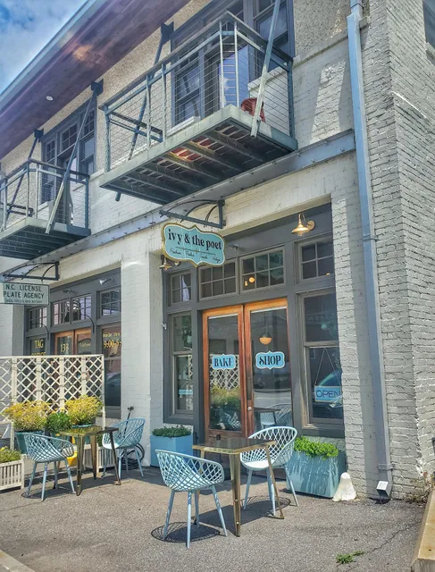 Ivy's River Bake Shop