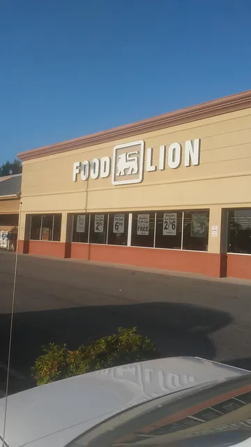 Ballou Park Shopping Center