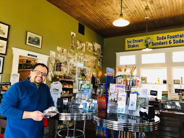 Hoosier Cupboard Candy, Snacks and Ice Cream