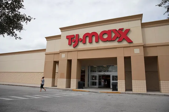 T.J. Maxx & HomeGoods