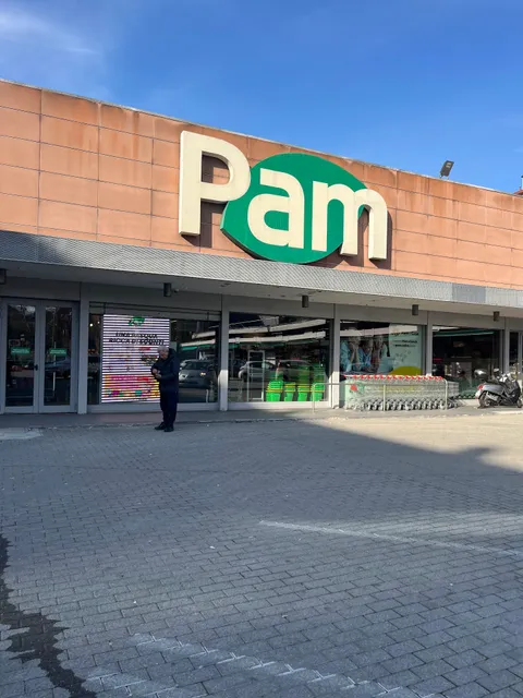 PAM supermarket