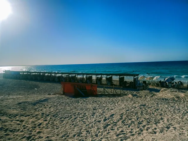 شاطئ وكافتيريا الماسة