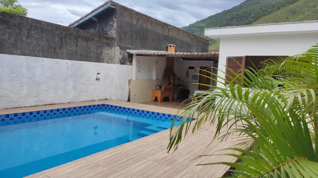CASA DE PRAIA COM PISCINA