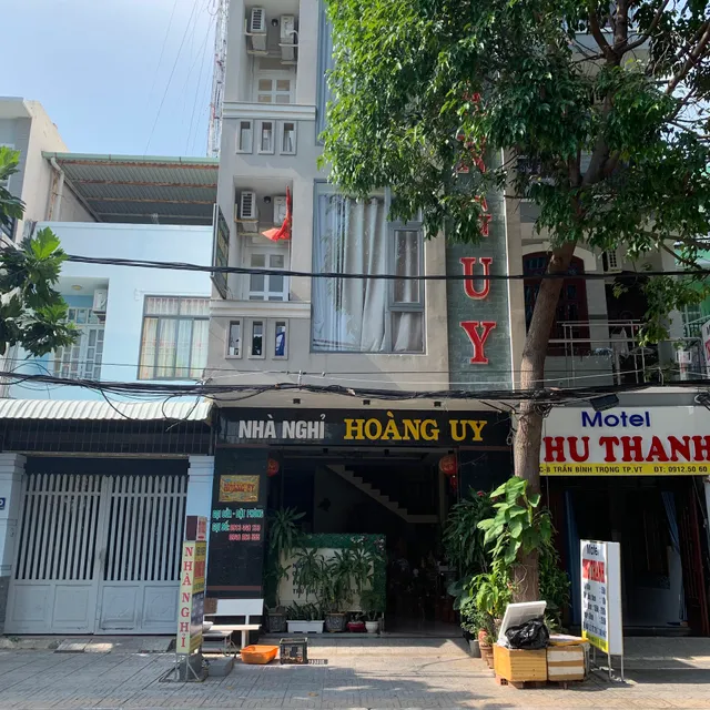 Nhà Nghỉ Hoàng Uy
