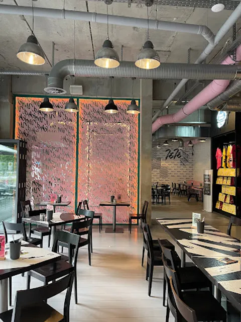 HOT Restaurant Café