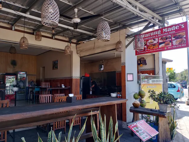 Warung Made's