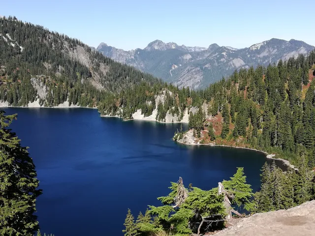 Source Lake Trailhead