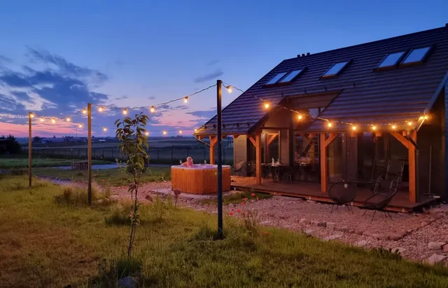 Osada Miłojeż - całoroczne Domki z jacuzzi