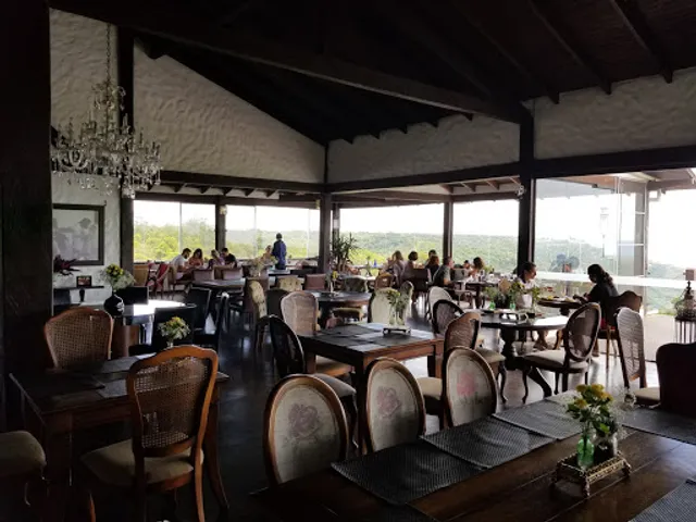 Atmã Restaurante & Pousada