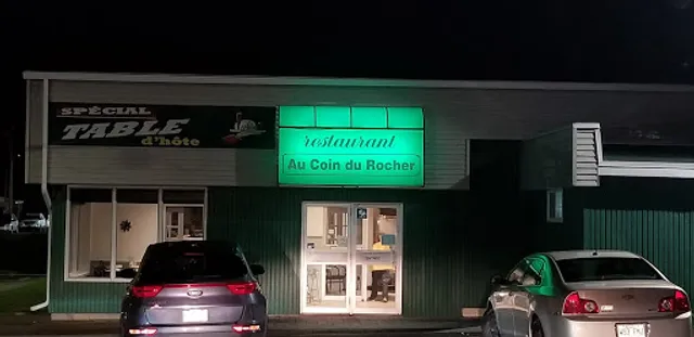 Au Coin Du Rocher