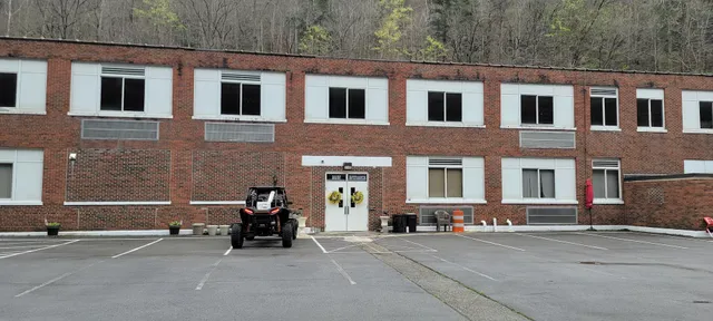 Hatfield Trail Lodging THIS LODGE IS OPEN