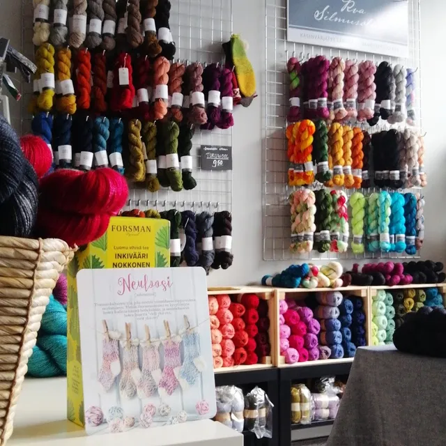 Rva Silmusolmun lankakauppa