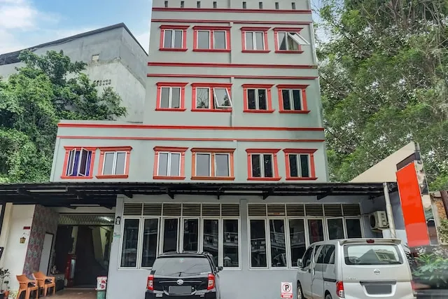 OYO 91145 G Residence