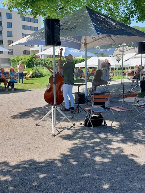 Café Steiner at the river