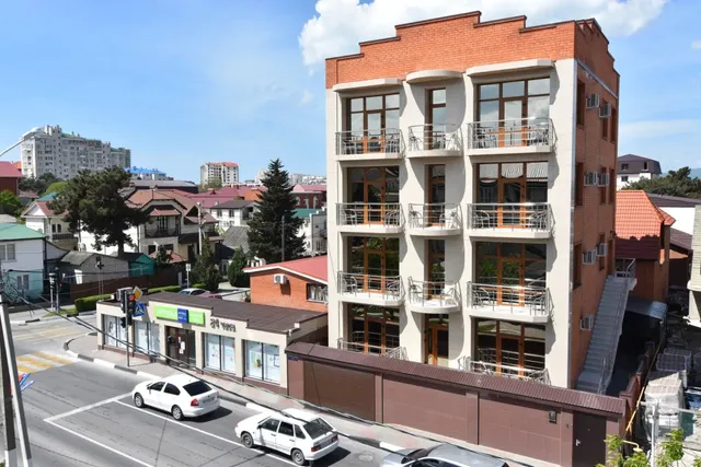 Manopolis Guest House