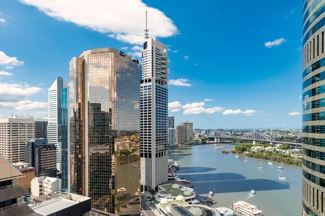 Oaks Brisbane on Felix Suites