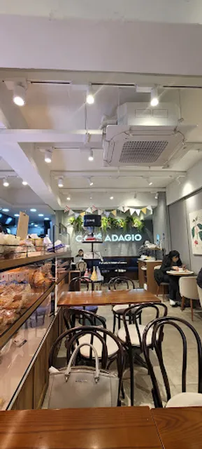 파리바게뜨 강남구청카페점