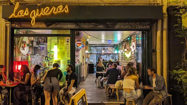 Los Güeros-Tacos in Paris from México