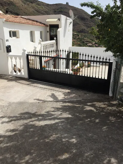 Casa Azúl Mountain Retreat