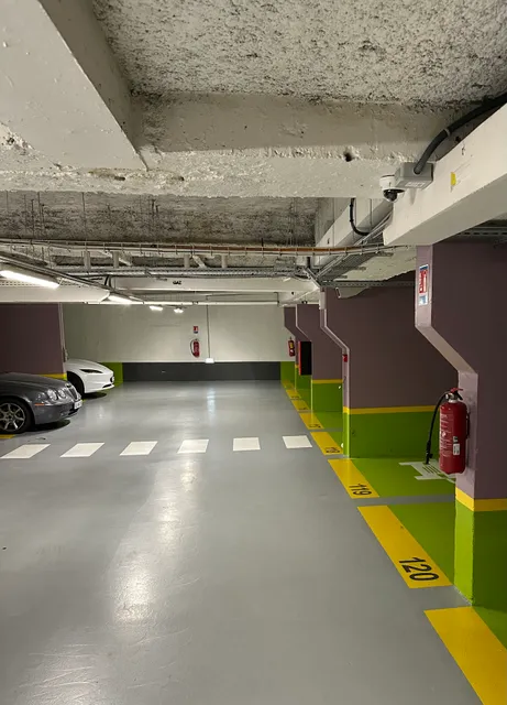 Parking Interparking Temple