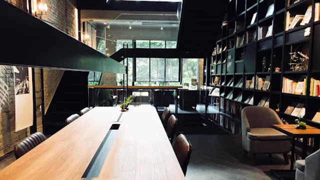 CE' & LIB-RARY 遼寧店