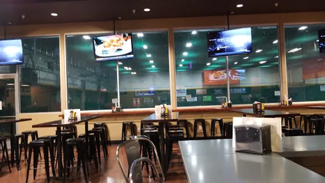 The Draft Sports Bar & Grill