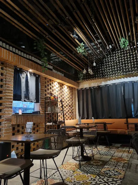 Fuga Bar and Restaurant