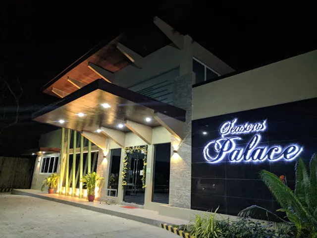 Seasons Hotel and Restaurant