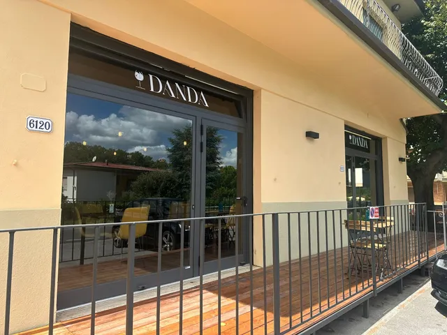 Danda Wine Bar