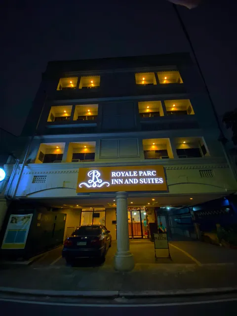 Royale Parc Inn & Suites Annapolis Cubao