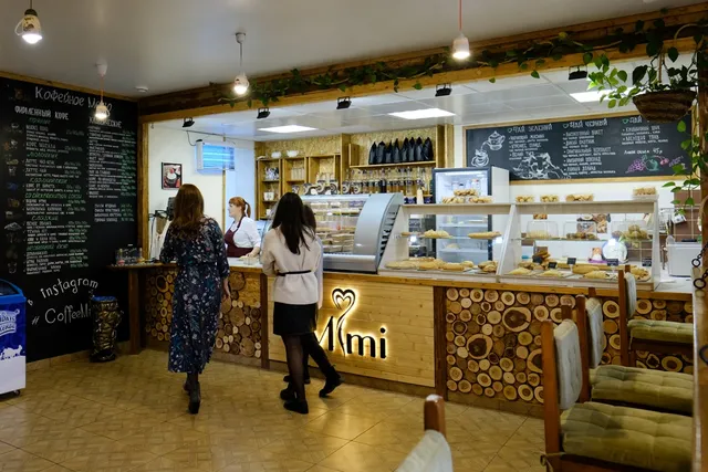 Mimi, coffee shop