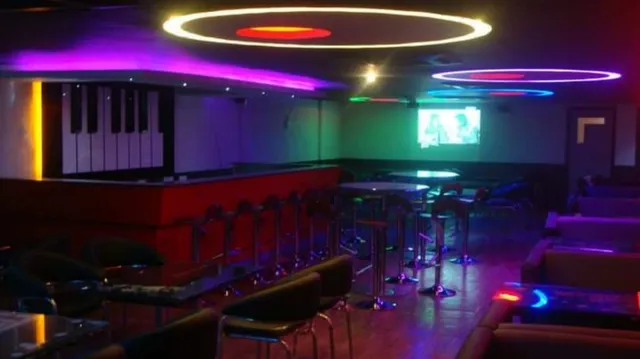 Phoenix Bar & Restaurant