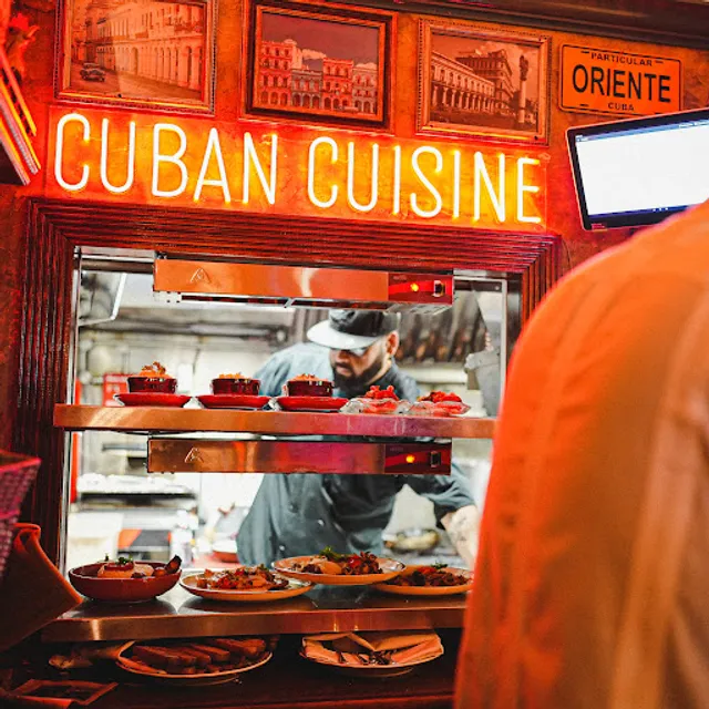 Esquina Cubana | Cuban Restaurant Miami Beach