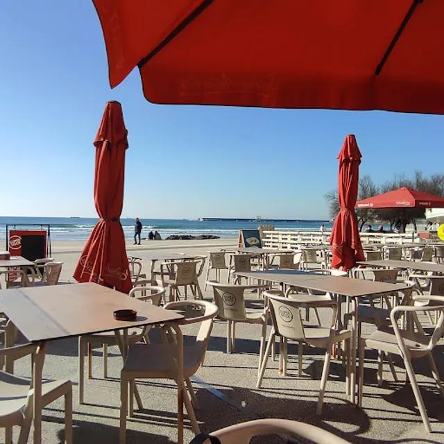 Quatro Estações - Pizzeria