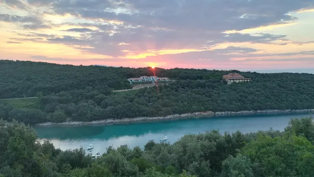 Apartments Hostin Garoful Duga Uvala