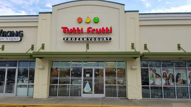 Tutti Frutti Frozen Yogurt