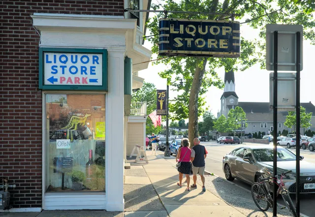 Williamsville Liquor Store Inc